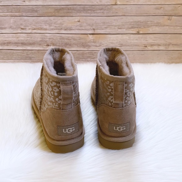 UGG Classic Mini Snow Leopard Boots In Amphora - Picture 5 of 8